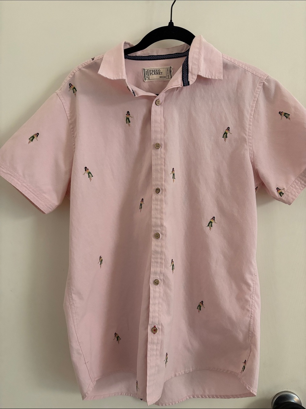 Free Planet Men’s Pink Short Sleeve Button-Up Shirt w/ Embroidered Hula Girls M